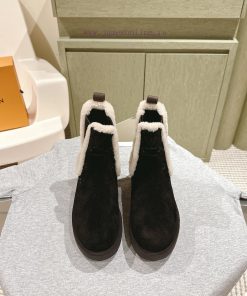 | ²⁰²4 𝐬𝐬  🤍🤎 Synchronize the latest deer skin printed short bootsLouis Vuitton LV exudes jzmmevxk