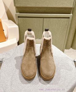 | ²⁰²4 𝐬𝐬  🤍🤎 Synchronize the latest deer skin printed short bootsLouis Vuitton LV exudes 82olnah6