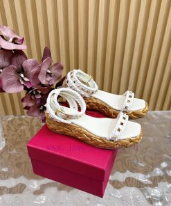 Valentino Paris fashion show launches Valentino thick bottom water table linen wedge heel sacwwf6pw6