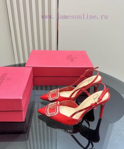 𝑉𝐴𝐿𝐸𝑁𝑇𝐼𝑁𝑂 Warren rhinestone V-button sandals, the latest series from V Home, can be said to fn31xg1z