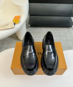 LOUI * VUITTO * | L ️ Donkey brand 2024 new chain relief design style thick soled loafersFoluqu7mb54