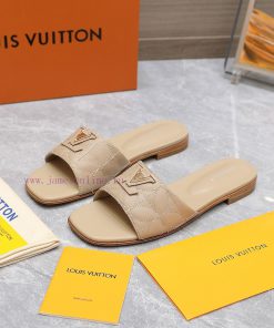 Top versionLV new slippers - embroidered style▶️ Original mold bottom flowerLV | Louis Vuittay2io0v7