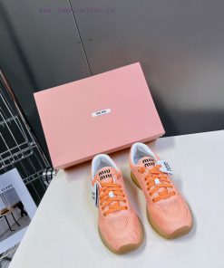 MIUMIU New American Retro Style~A must-have for popular sports shoes with a stylish appearaned4xgeau