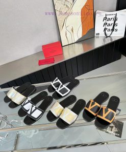 Valentino, 25 new spring/summer collection, Valentino color blocked flat bottomed slippers, uzt9r4d6