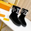 p. Classic Lv snow boots are made of handmade patchwork fabric, and each pair of shoes consu2s1mpbp2