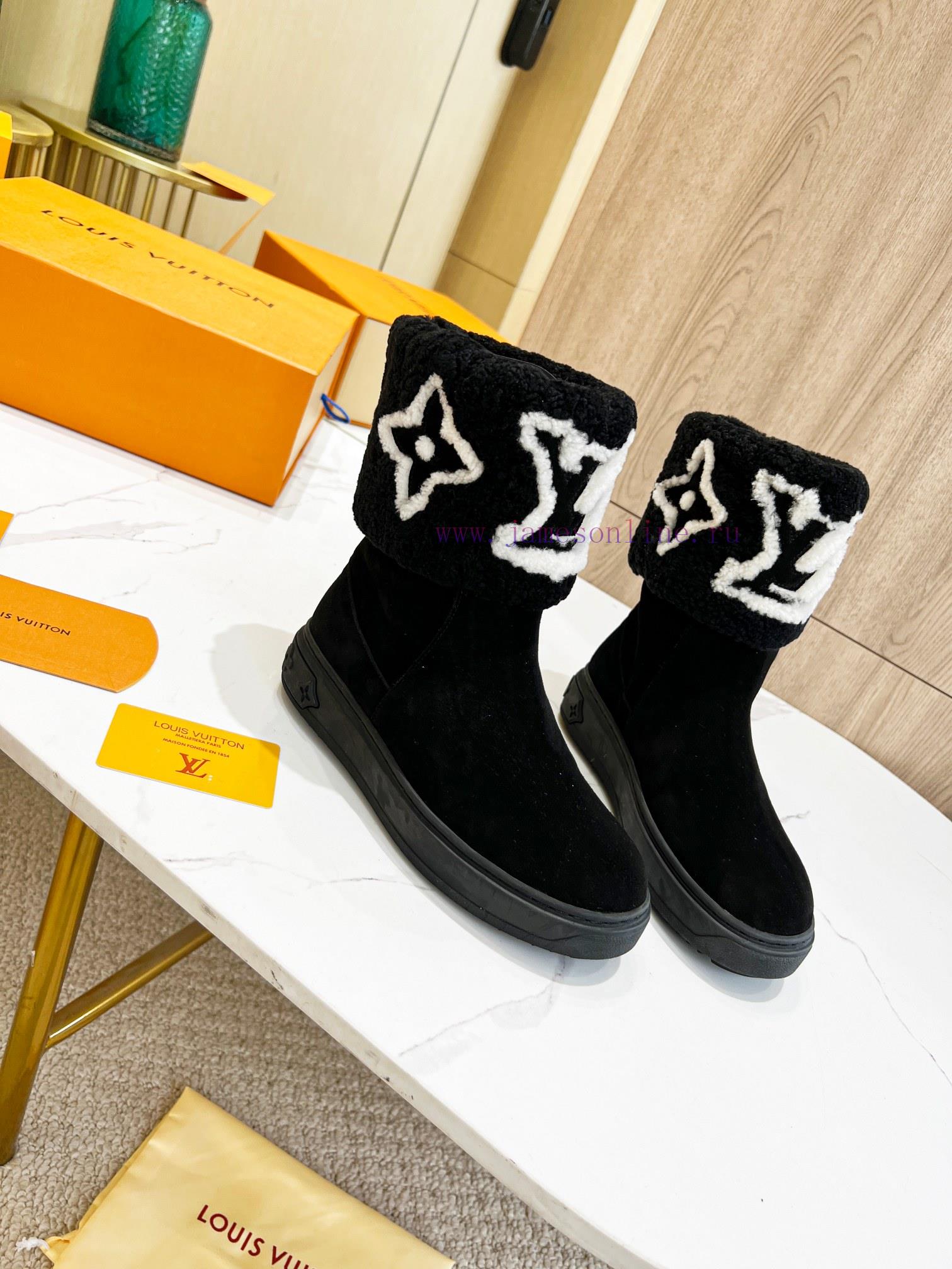p. Classic Lv snow boots are made of handmade patchwork fabric, and each pair of shoes consu2s1mpbp2