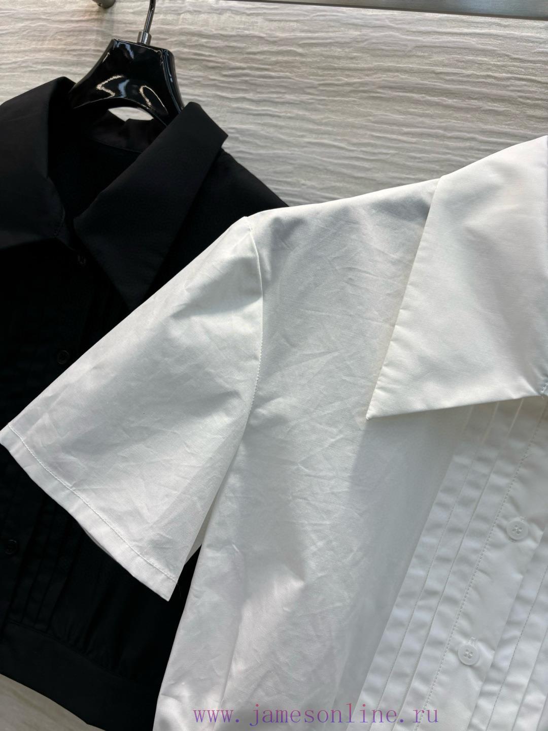 CC77558 Prada 25 Spring/Summer Logo Printed Pleated Short Shirt Paired With A Half Skirt A Cool fl49fqjk - Image 4