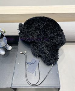 Prada lambhair ear protection hat, Lei Feng hat, warm flying hat, children's autumn and wintpv1evyn5