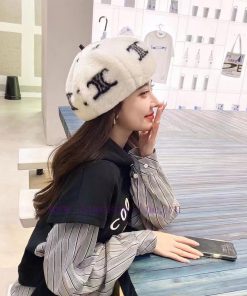 Celine's new autumn and winter beret, hairy bud octagonal hat, with a head circumference of ic7oob5h
