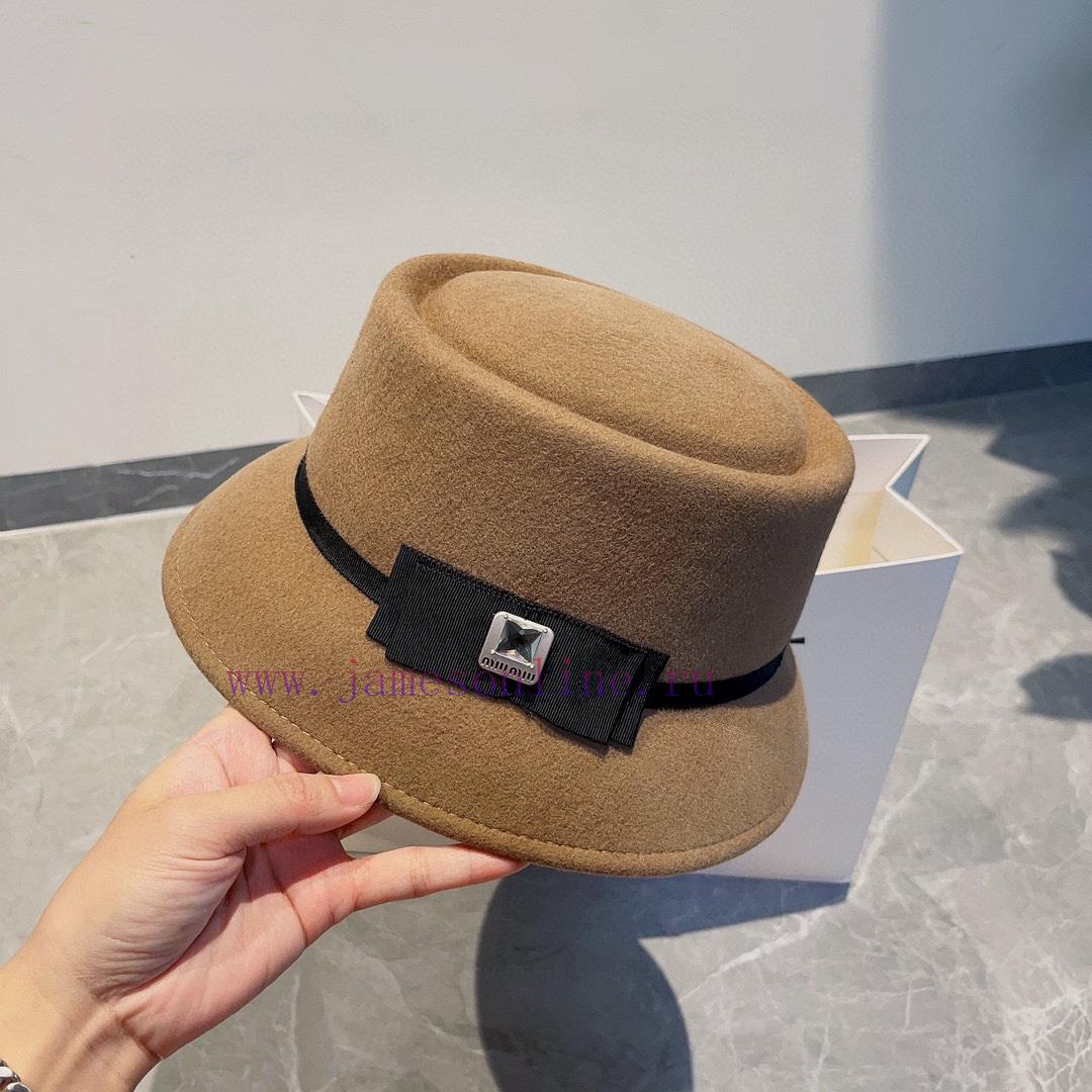 Miumiu autumn and winter new top hat, concave convex hat type top hat, 100% wool hat, head cb5ey9vbm - Image 10