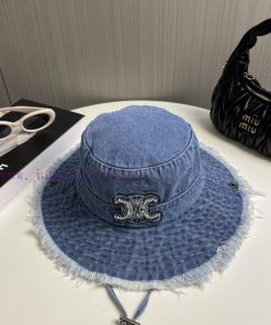 Celine's new washed denim fisherman hat is of the best quality, casual and elegant, simple aqed0maff