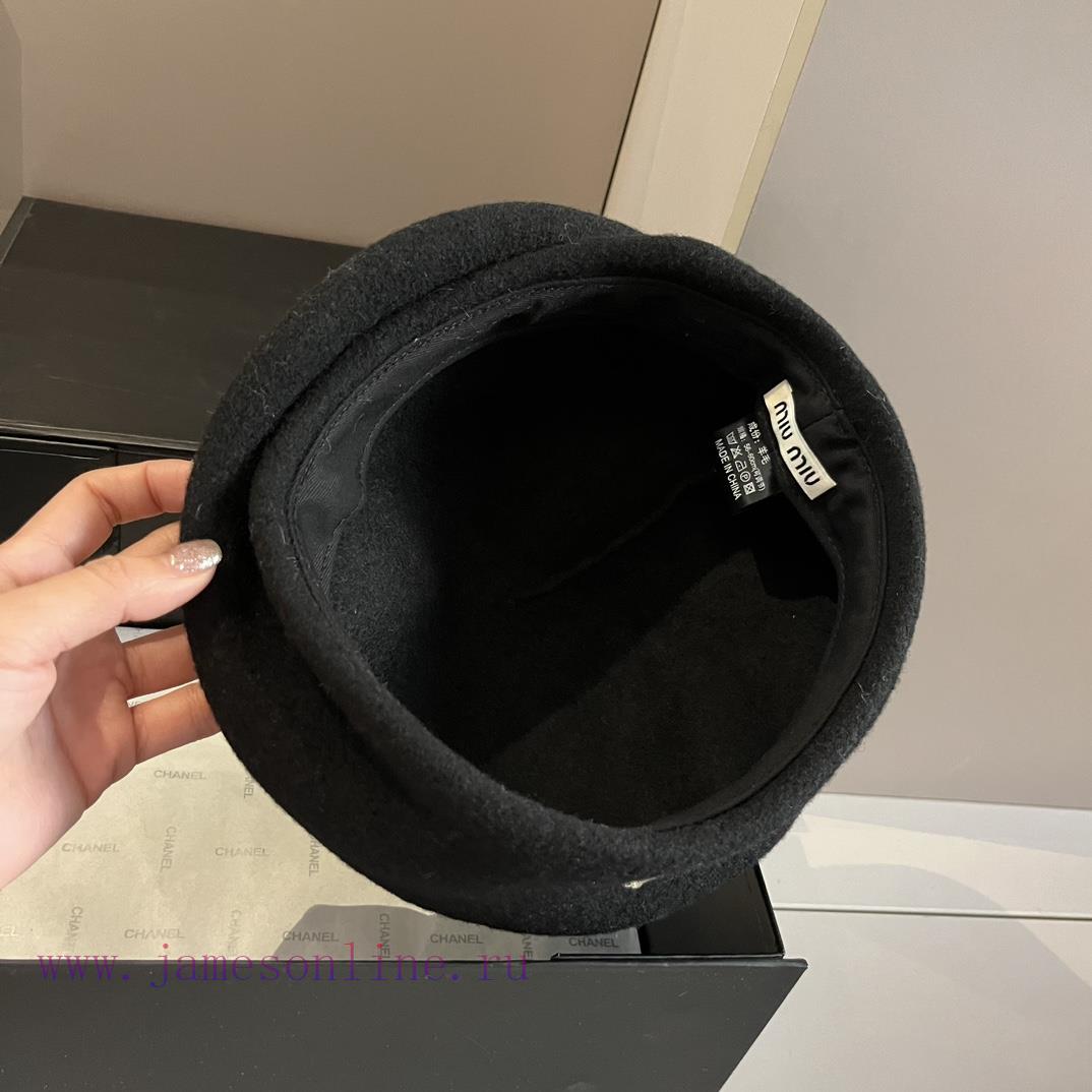 Miumiu wool beret, made of 100% wool fabriclab6f9qk - Image 9