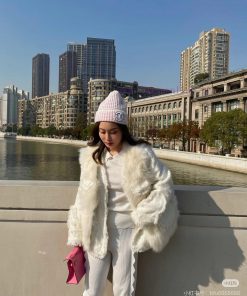 Chanel Knitted Wool Hatphgi1lht