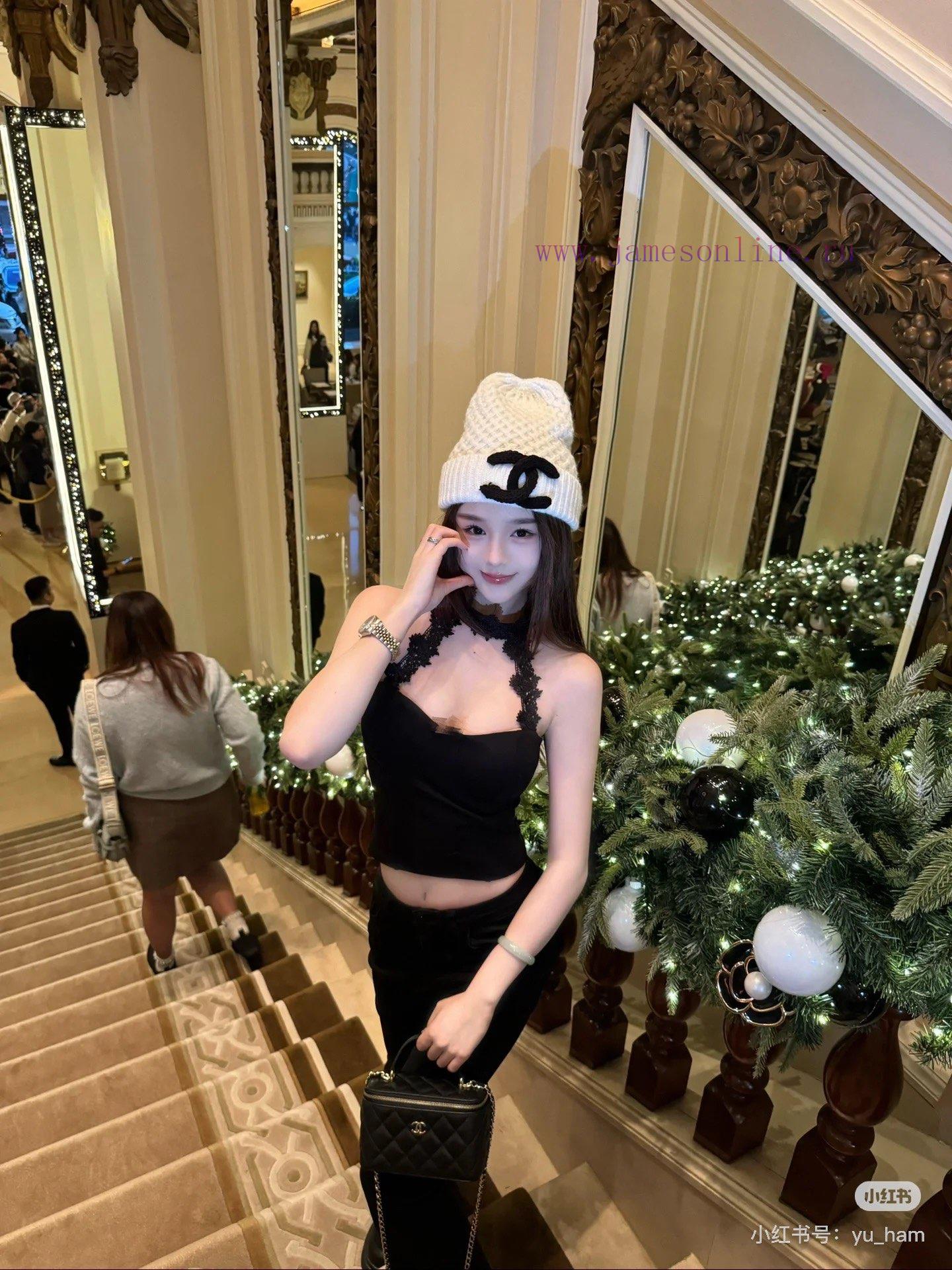 Chanel Knitted Wool Hatftutz0ao