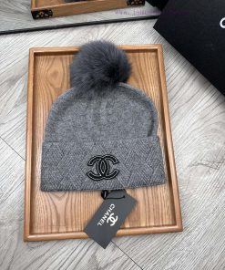 Super Welfare C Family Classic Knitted Hat, Little Sister's Winter Favorite~It looks good, yrtvqe6mr