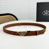 P rada top layer calf leather creates a minimalist yet classic design, with a 2.5mm premium x8n9x2m0