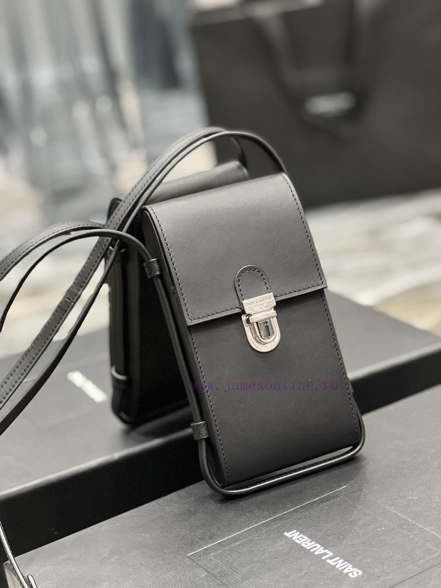Yves Saint Laurent Bags 𝙋𝙃𝙊𝙉𝙀𝙃𝙊𝙇𝘿𝙀𝙍𝙏𝙐𝘾𝙈𝘼 phone bag𝟮𝟬𝟮𝟭 One of the popular bags is a mobile phone bag, which is hot t rcsvctmp