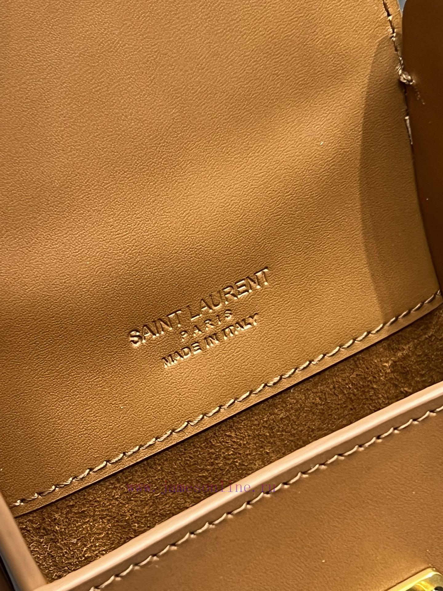 Yves Saint Laurent Bags 𝙋𝙃𝙊𝙉𝙀𝙃𝙊𝙇𝘿𝙀𝙍𝙏𝙐𝘾𝙈𝘼 phone bag𝟮𝟬𝟮𝟭 One of the popular bags is a mobile phone bag, which is hot t lrlsx6dw - Image 9