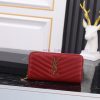 Yves Saint Laurent Bags Y's popular wallet, a brand new upgraded version of the V-line single pull model, is a top t 9xg7223p
