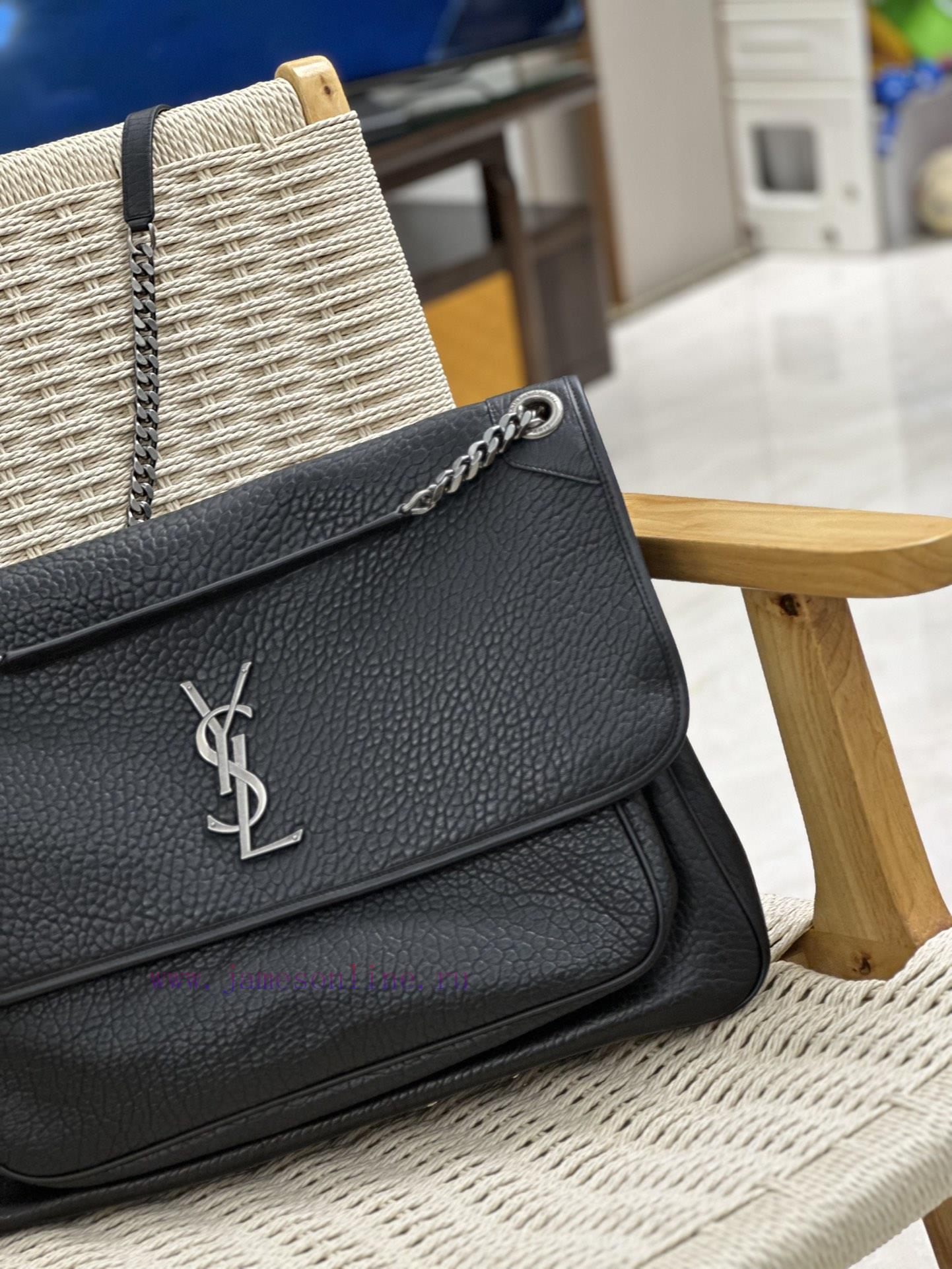 Yves Saint Laurent Bags Oversized Wiki BagIt's not too cool at all. The bag has a beautiful shape without any flaws, b0uzd2p9 - Image 5