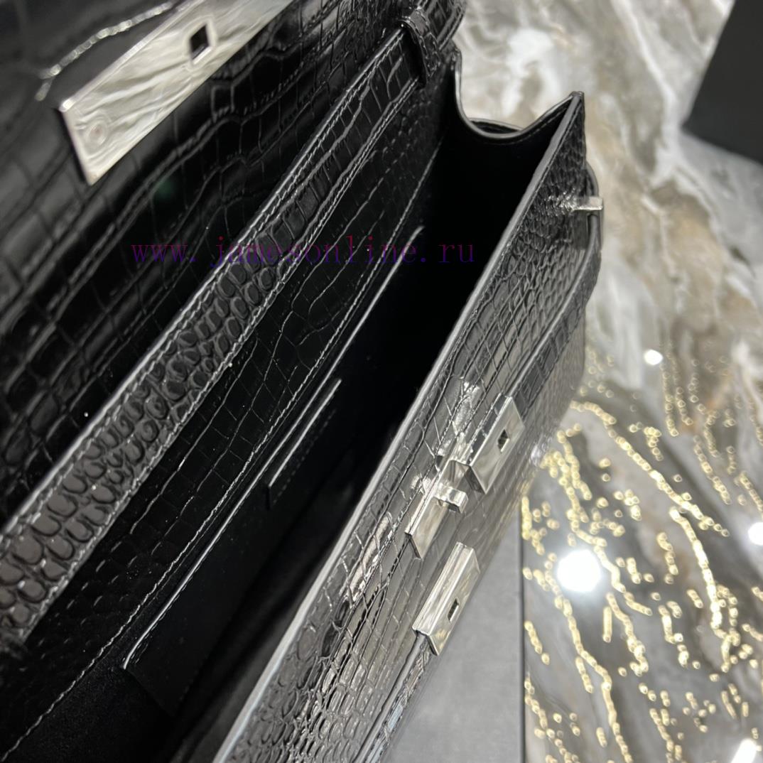 Yves Saint Laurent Bags 𝑴𝒂𝒏𝒉𝒂𝒕𝒕𝒂𝒏 Manhattan 2020's latest bag type flip Manhattan baguette bag changes the classic 1pxk5xa8 - Image 10