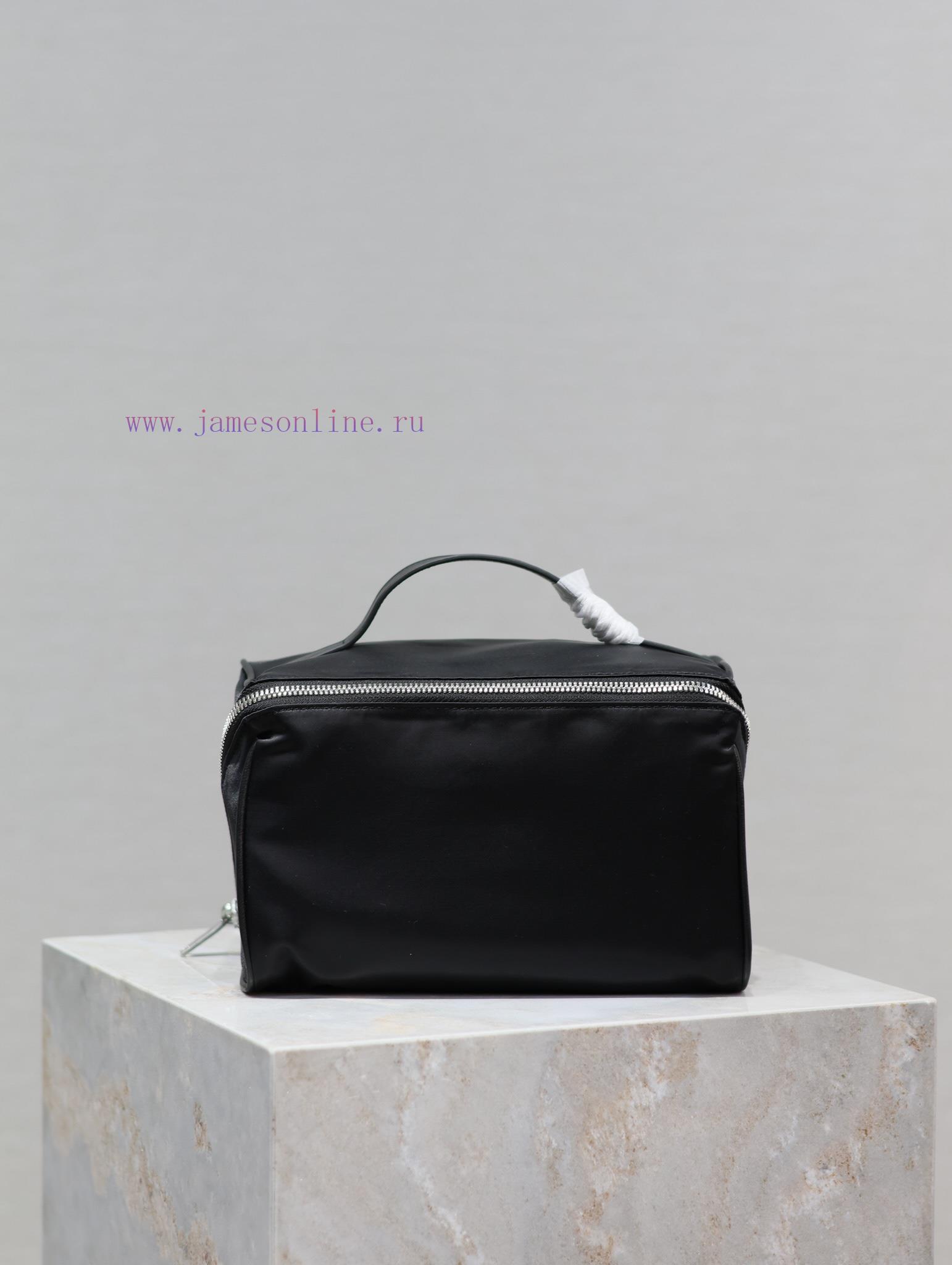 Yves Saint Laurent Bags Black nylon styleGABy_Makeup bagThe upcoming hot new season of cute little things for spring 7pob72yz