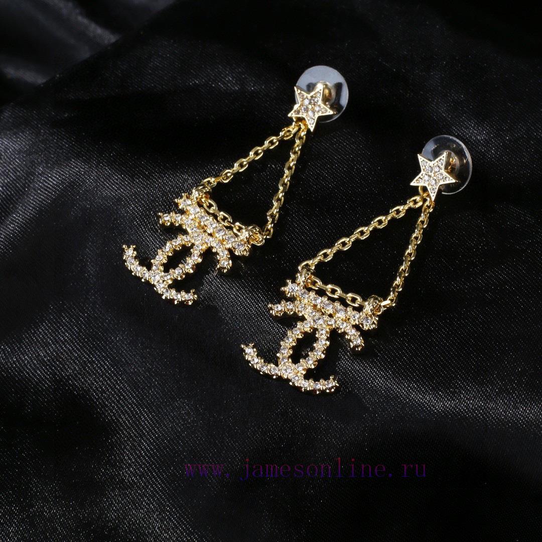 Chanel's New Earrings Are Exquisitely Crafted In Every Detail And This Design Is Truly Stunning 9hntt74b - Image 7