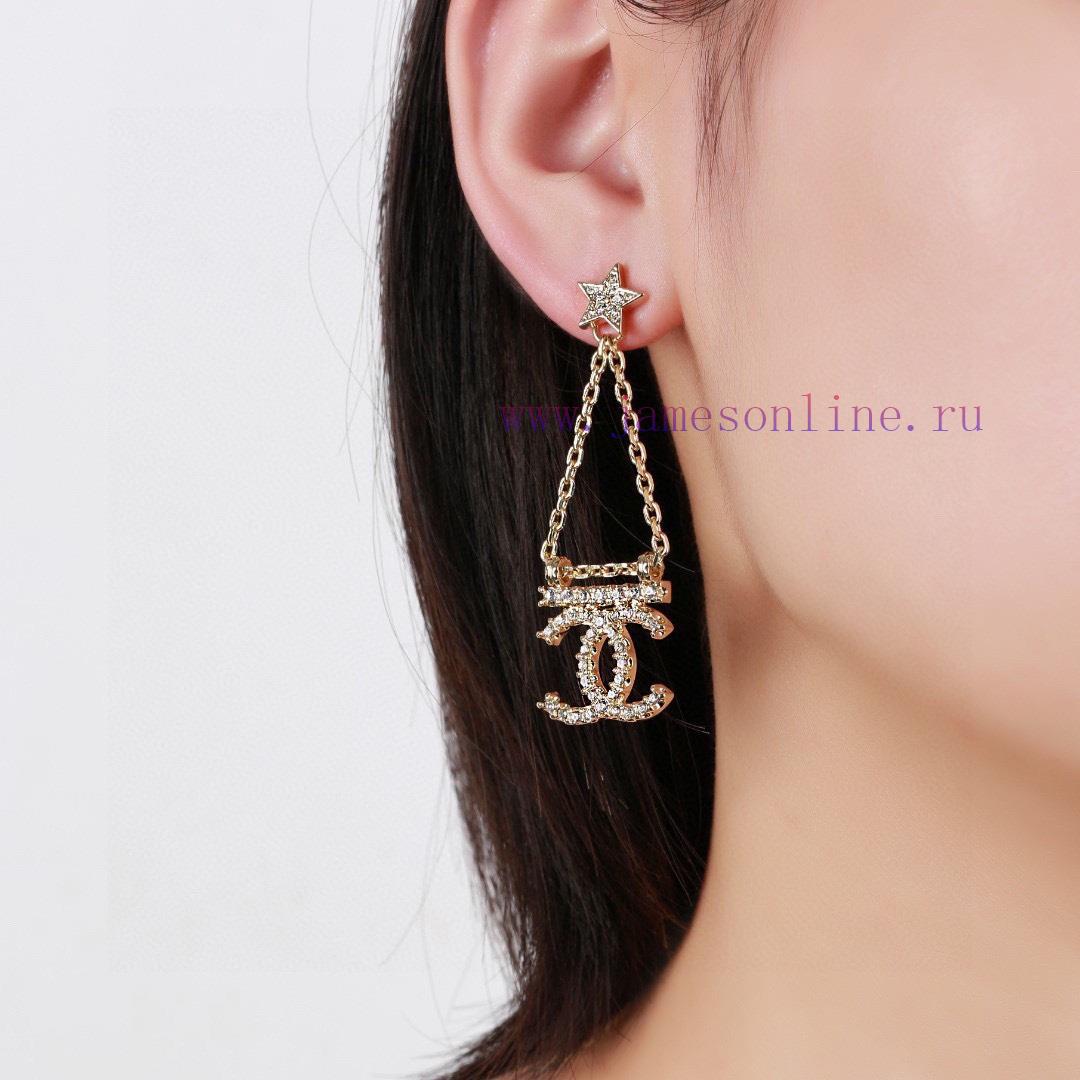 Chanel's New Earrings Are Exquisitely Crafted In Every Detail And This Design Is Truly Stunning 9hntt74b - Image 9