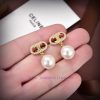Celine's New Style Is Full Of Artistic Sense. The Ear Studs Of The Arc De Triomphe Are Made Of fjsdt8uw