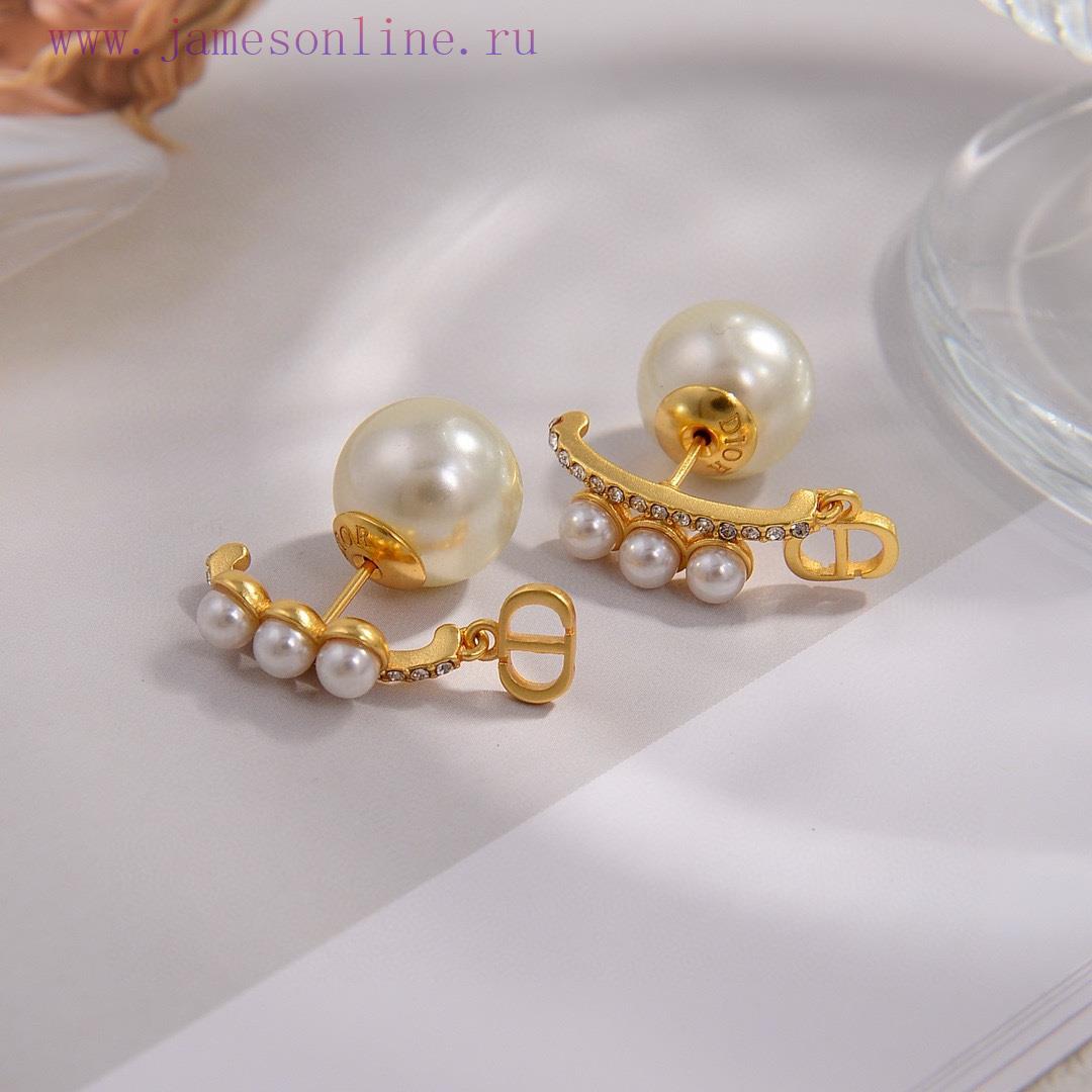 Dior's New Collection Beloved By Top Tier Brands Features Letter Earrings With A Metallic Textu yq3i3w1y - Image 5
