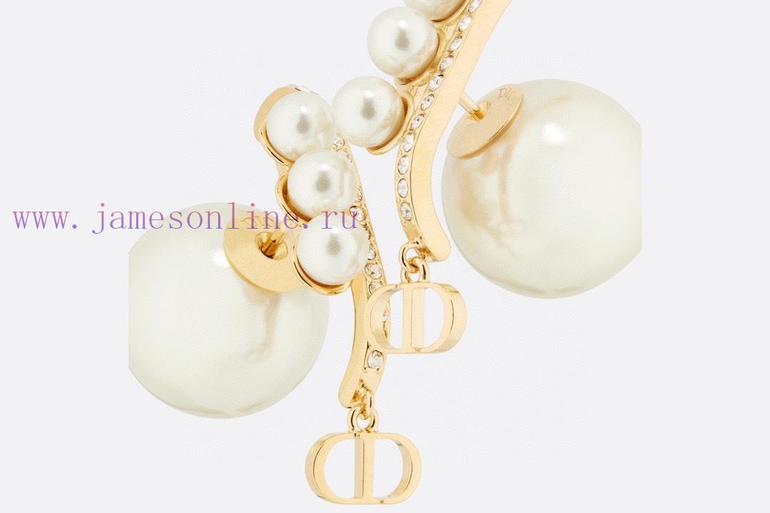 Dior's New Collection Beloved By Top Tier Brands Features Letter Earrings With A Metallic Textu yq3i3w1y - Image 8