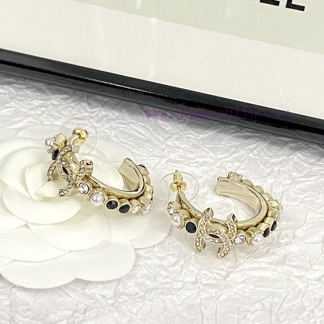 Code E2423Chanel Earrings Sell Well And Become NewCHAN 23 Black And White Diamond CC Earrings🤩 6wcdfri2