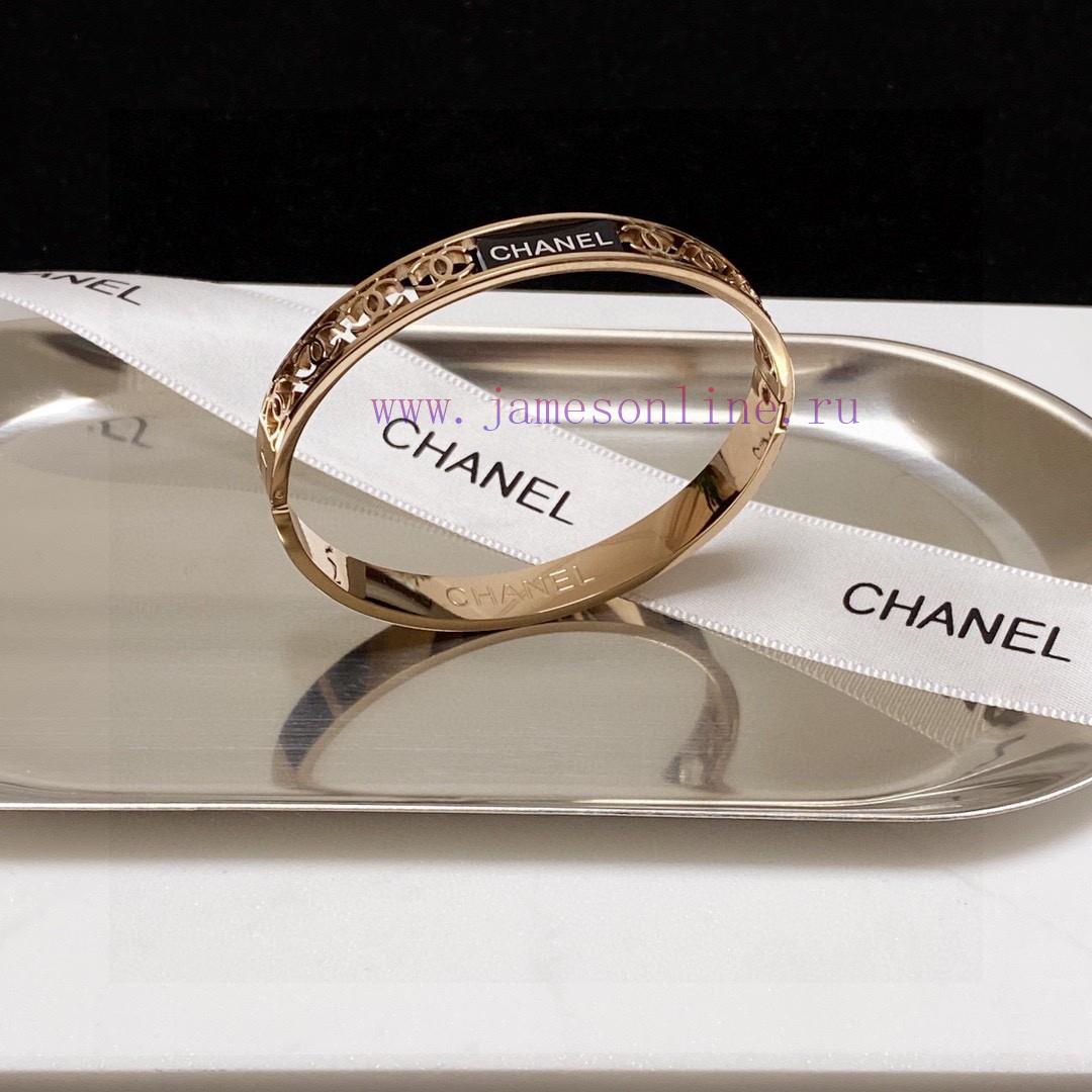 The New Chanel Hollowed Out Bracelet Is Super Heavy Bling Bling Bling With A Very Good Color Ma xdmk8u16 - Image 3