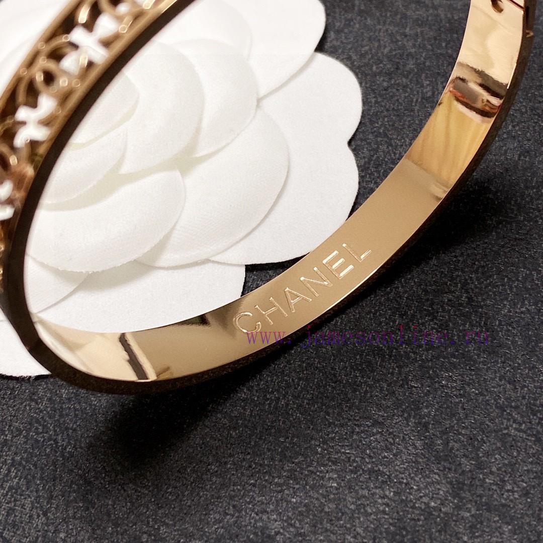 The New Chanel Hollowed Out Bracelet Is Super Heavy Bling Bling Bling With A Very Good Color Ma xdmk8u16 - Image 8