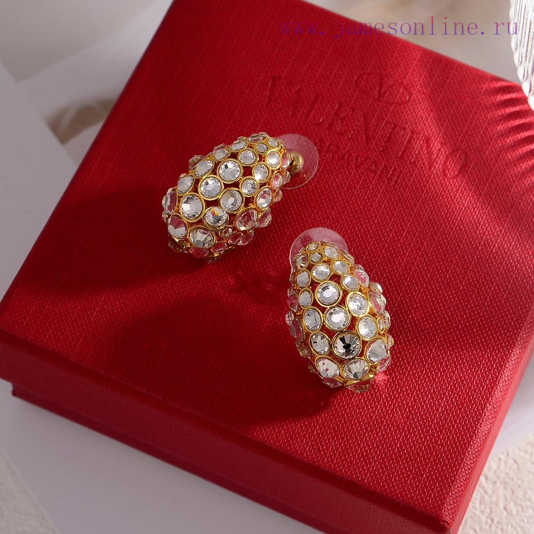 The New Valentino Earrings Are A Heavyweight Product That Has Become Popular On The Internet. T iyro790z - Image 2