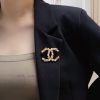 CHANELChanel's New Synchronized Pearl Diamond Chanel Brooch Is The Most Women's Accessory. Wome 5wgyoxli