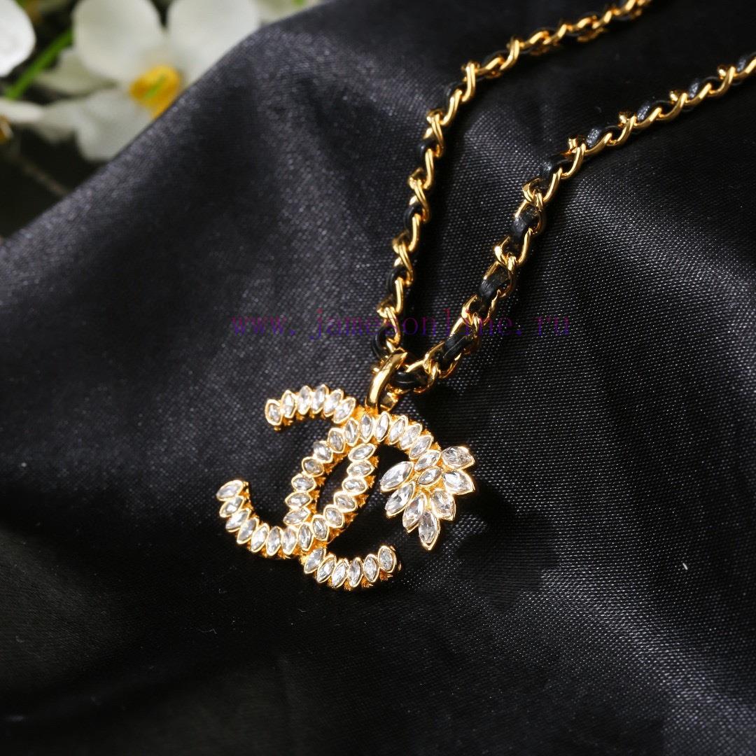 Chanel's New Lambskin Necklace Is Synchronized With The New Double C Necklace Crafted With Prec 0lgo1xsr - Image 4