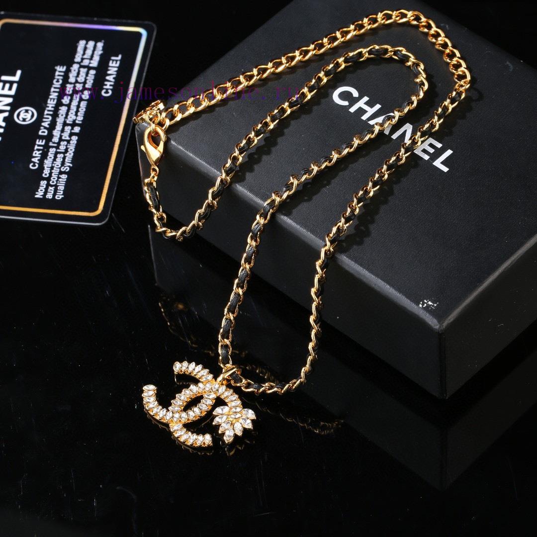Chanel's New Lambskin Necklace Is Synchronized With The New Double C Necklace Crafted With Prec 0lgo1xsr - Image 5