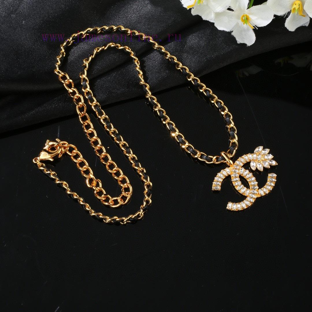 Chanel's New Lambskin Necklace Is Synchronized With The New Double C Necklace Crafted With Prec 0lgo1xsr - Image 6