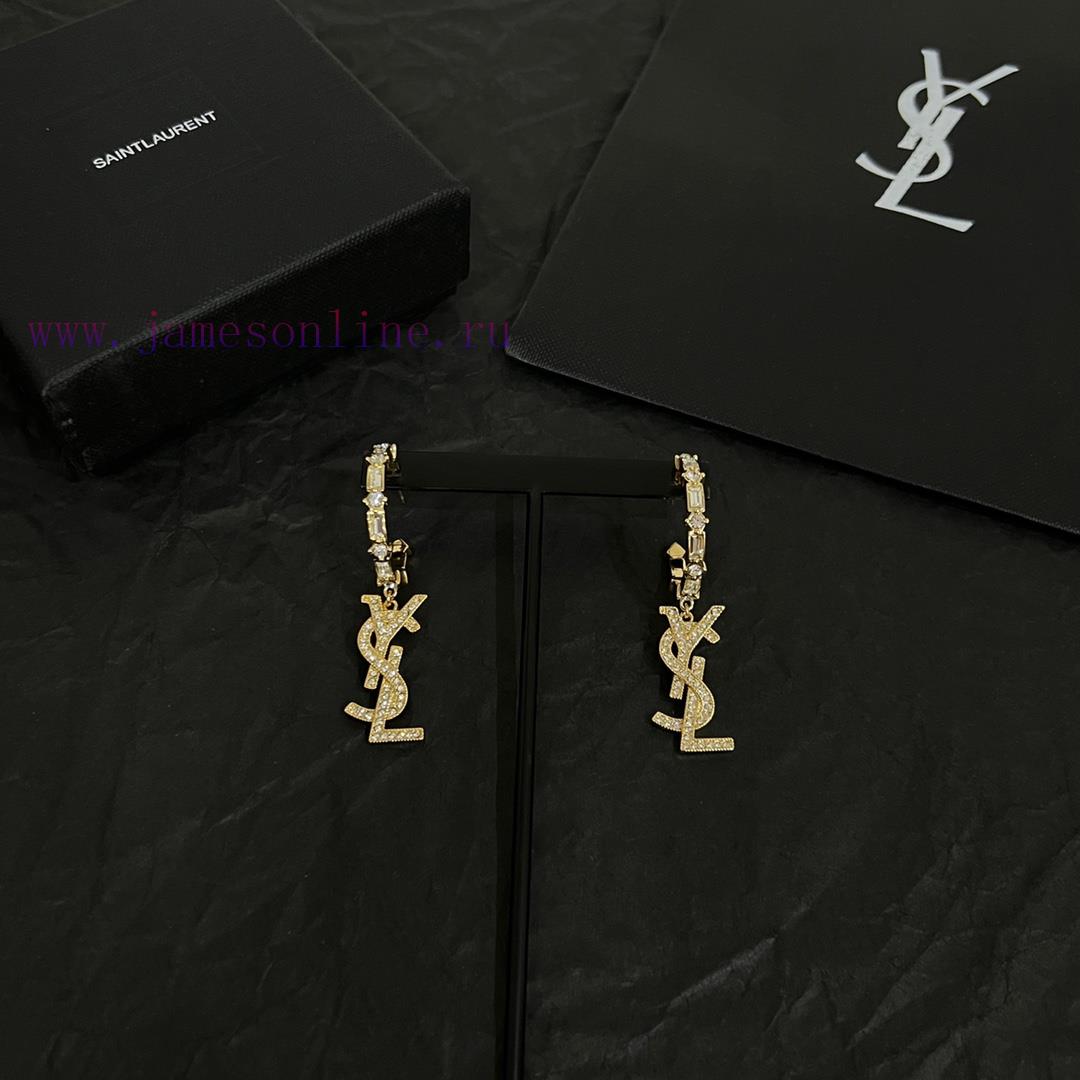 Saint Laurent Earrings Have A Strong Metallic Texture And Are Made Of Original Brass Material. cvi2xwht