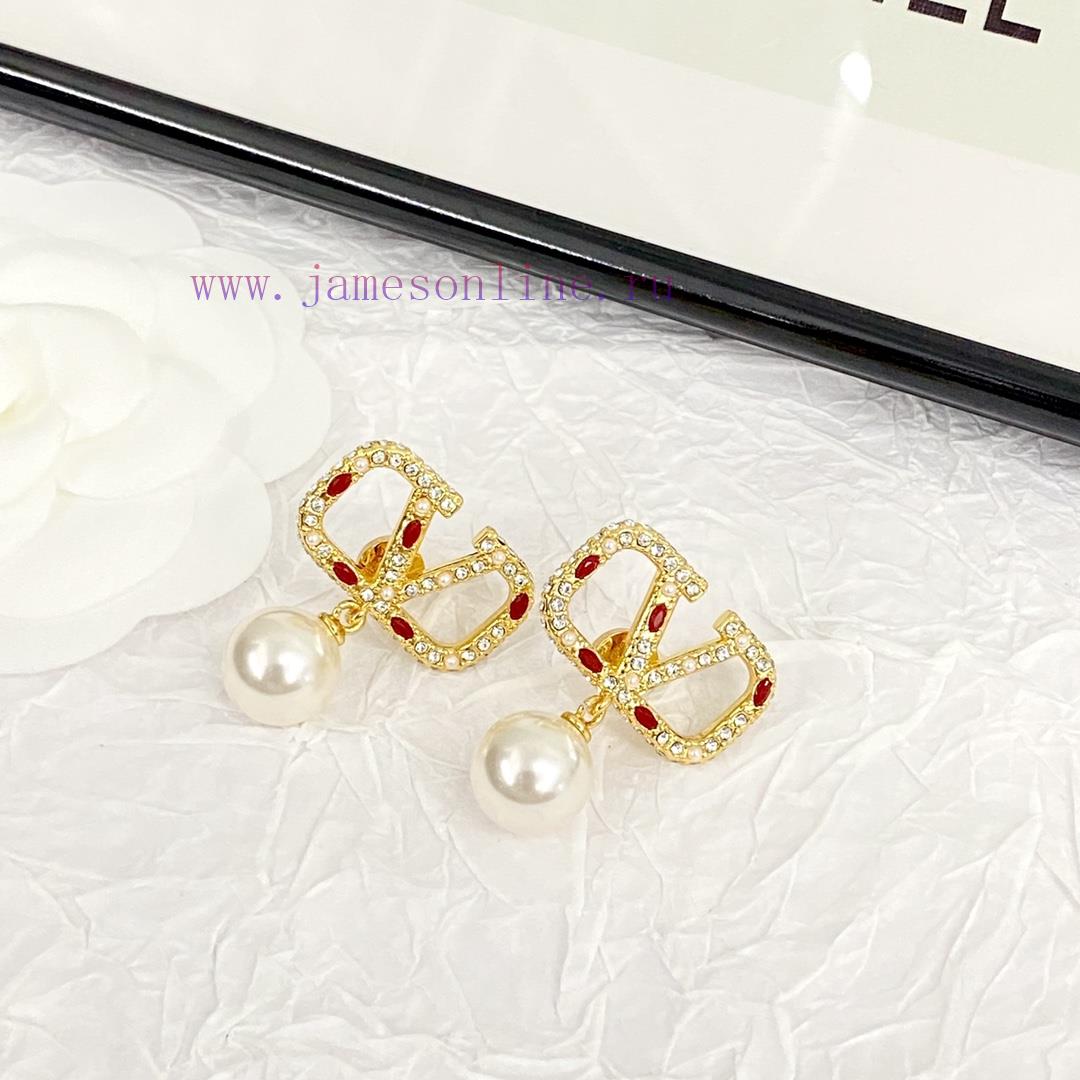 Today's New Code E2703Valentino Earrings Hot Selling Item Hits New Market🤒 VAENTINO Pearl V Log gaj1a6w0