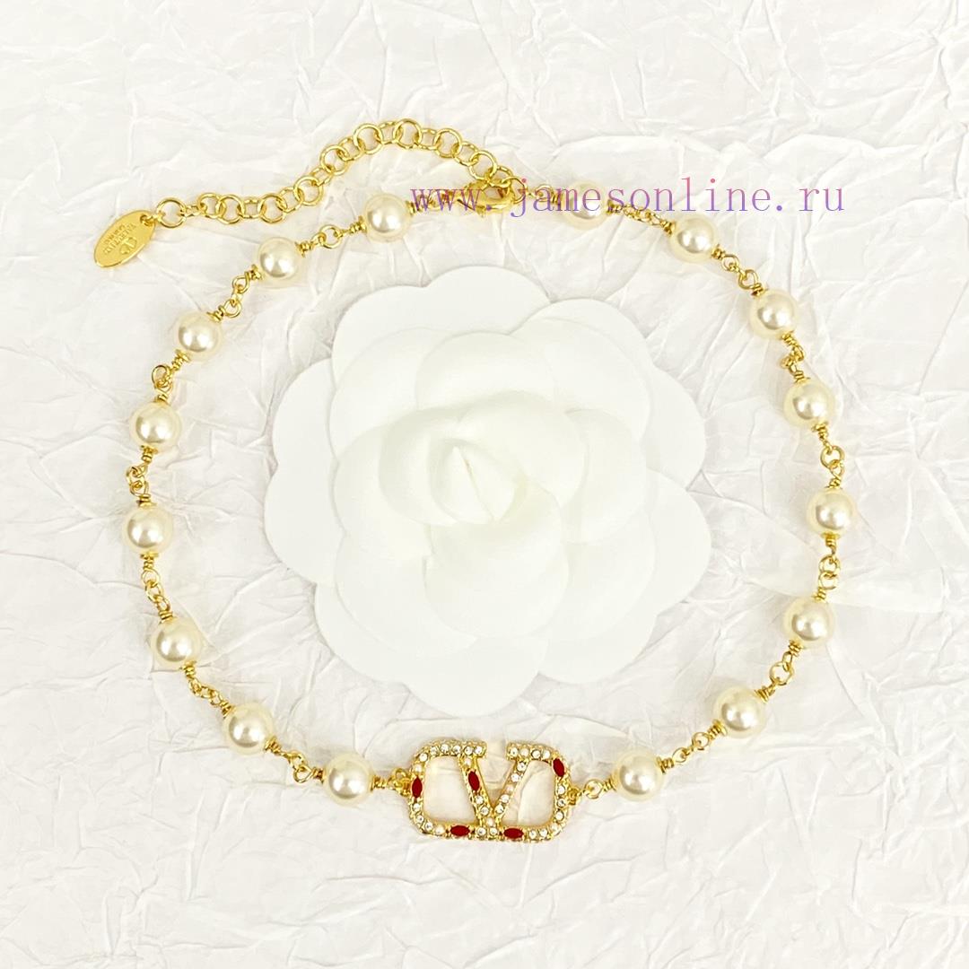 Today's New Code N862Valentino Necklace Hot Selling Item Hits New Market🤒 VAENTINO Pearl V Logo brr8eloz - Image 3