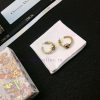 Dior's New Letter Earrings Are On The Market A Beautiful And Romantic Must-have For All Hands. 8o0yd8wy