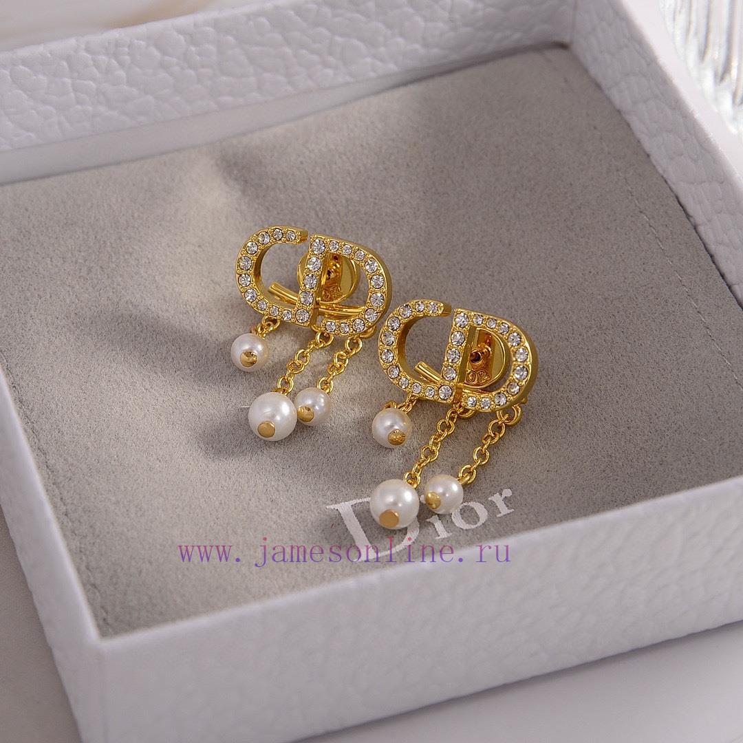 Dior Earrings Are Now Available A Beautiful And Romantic Must-have For All Hands. It's A Popula 7kpbdmex - Image 8