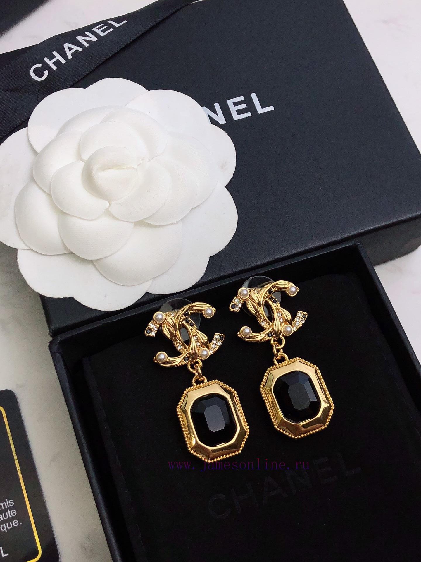 Chanel's New Gold Earrings Keep Up With The Trend In Early Spring. Whether You Have A Round Fac 4pqkwr3r - Image 3