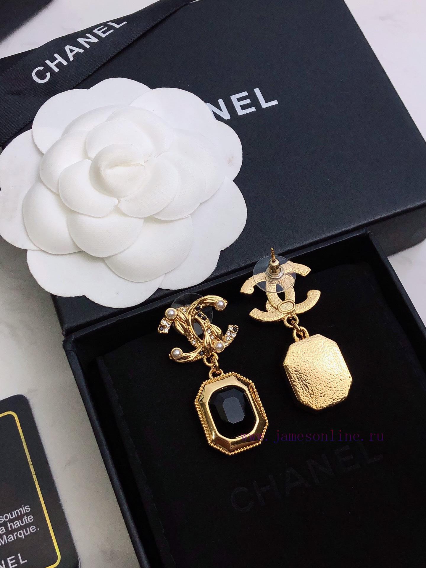 Chanel's New Gold Earrings Keep Up With The Trend In Early Spring. Whether You Have A Round Fac 4pqkwr3r - Image 4