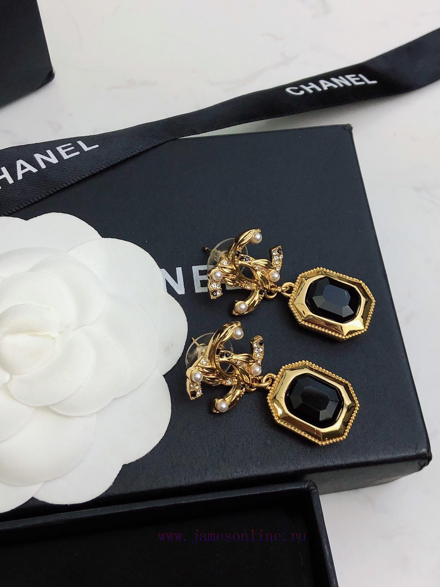 Chanel's New Gold Earrings Keep Up With The Trend In Early Spring. Whether You Have A Round Fac 4pqkwr3r - Image 10