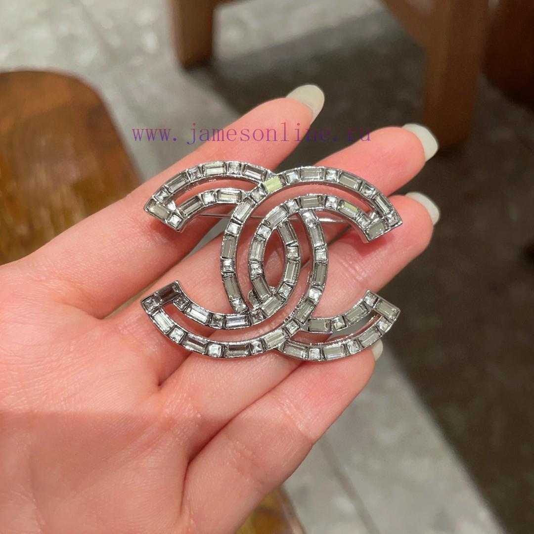 CHANELChanel Has Synchronized The New Chanel Brooch Which Is The Most Knowledgeable Accessory F fkl2kkk4 - Image 4
