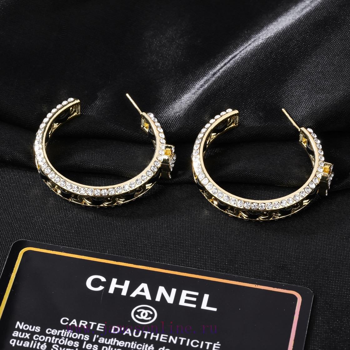 Chanel's New Pearl Earrings Are Exquisitely Crafted In Every Detail And This Design Is Truly St hq80n7ny - Image 7