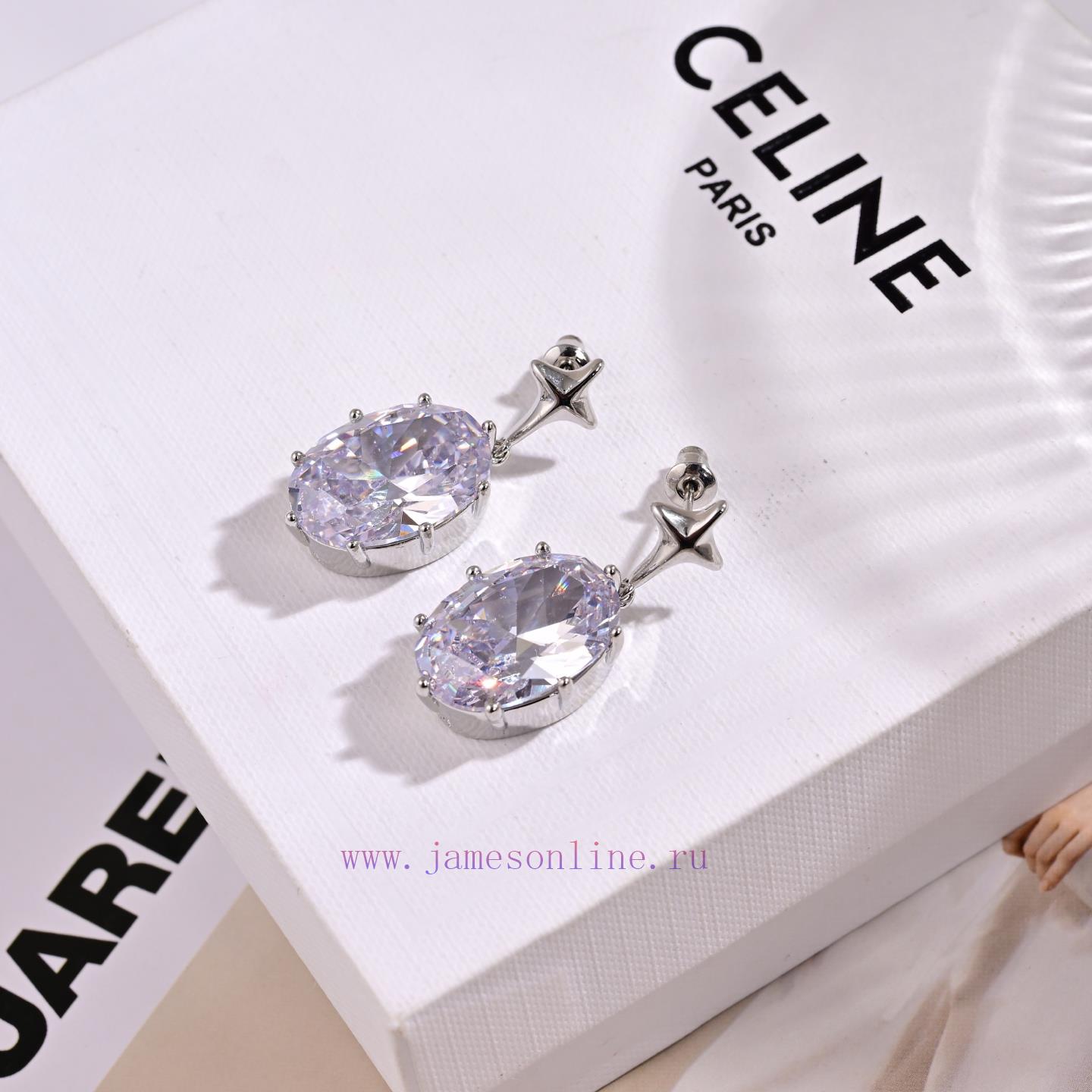 Celine's New Kaixuan Door Earrings Have A Unique Design That Completely Overturns Your Impressi uy0x4y6c - Image 6